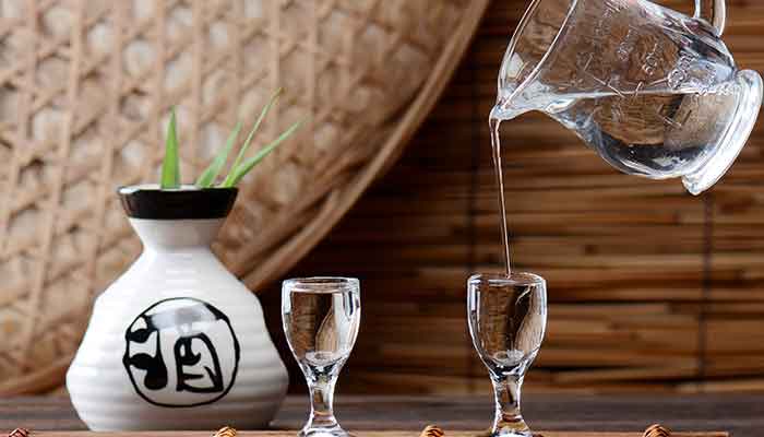 固態(tài)法白酒是勾兌酒嗎_固態(tài)白酒勾兌法酒是什么_固態(tài)法白酒勾兌