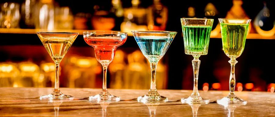 可口可樂出酒精飲料了！「硬蘇打」真的低卡