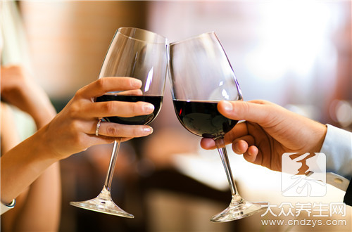 稔子泡酒功效作用_稔子酒的功效與作用_稔子作用效果