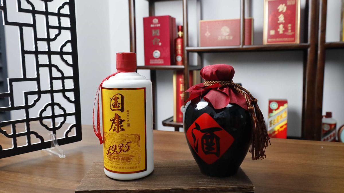 青島回收茅臺(tái)酒_茅臺(tái)青島回收酒價(jià)格表_青島回收茅臺(tái)酒瓶