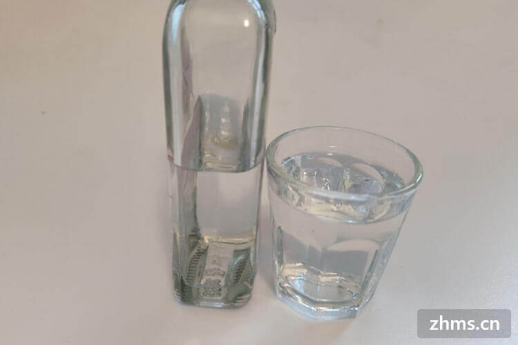 動(dòng)車上帶酒可以帶多少_動(dòng)車可以帶酒嗎_動(dòng)車允許帶酒