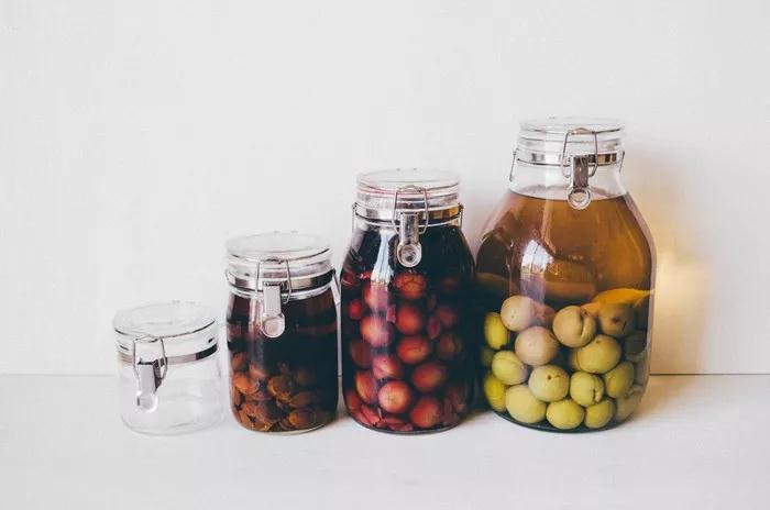 泡酒菠蘿功效與作用_菠蘿泡酒的功效_泡酒菠蘿功效和作用