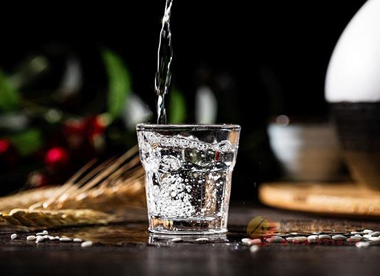 收縮膜酒瓶封口怎么封_收縮膜酒瓶封口圖片_封酒瓶口收縮膜