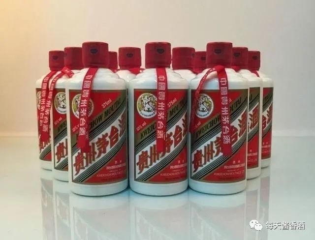 漏的茅臺(tái)有人收嗎_茅臺(tái)漏酒還可以回收嗎?_茅臺(tái)酒回收犯法嗎