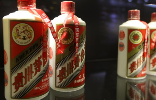 茅臺(tái)瓶回收價(jià)_19年茅臺(tái)酒多少錢一瓶回收_回收年份茅臺(tái)酒