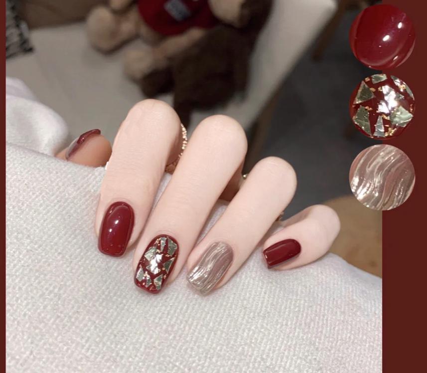 美甲酒紅色_美甲酒紅色怎么調(diào)出來的_酒紅色美甲款式